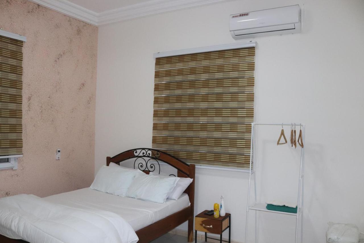 Residences Primis Thies - Appartements Et Chambres Luaran gambar