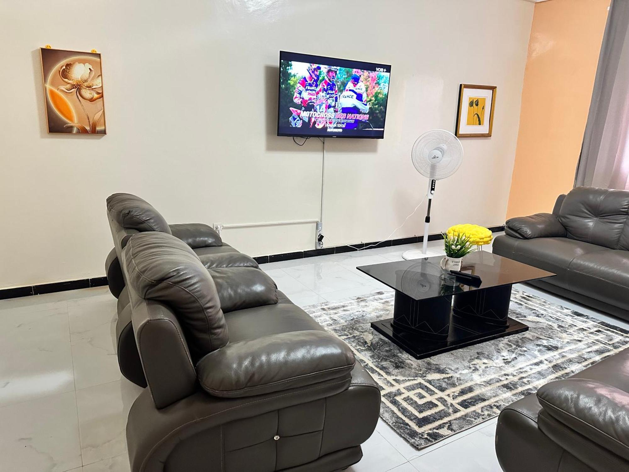 Residences Primis Thies - Appartements Et Chambres Luaran gambar