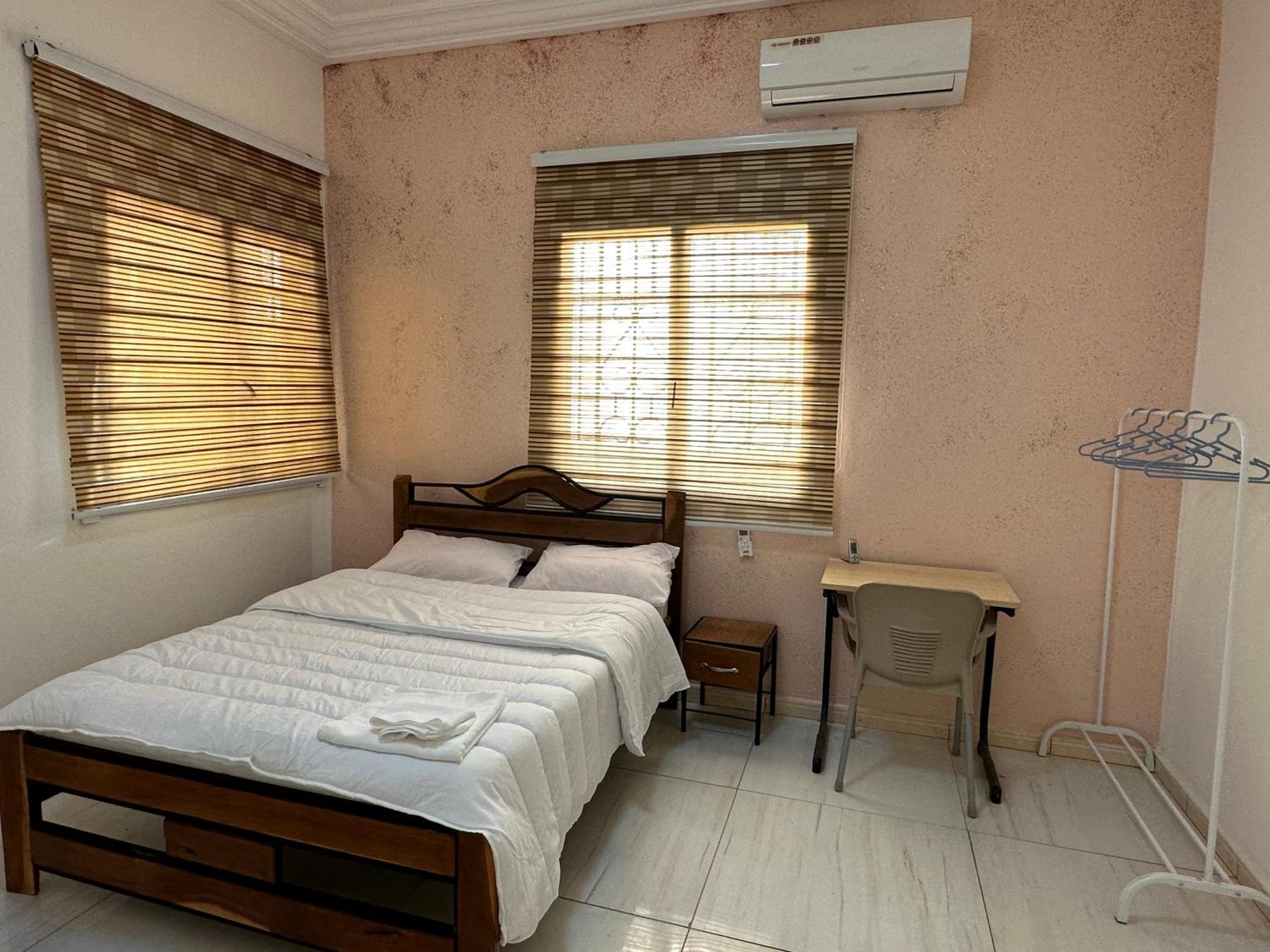 Residences Primis Thies - Appartements Et Chambres Luaran gambar