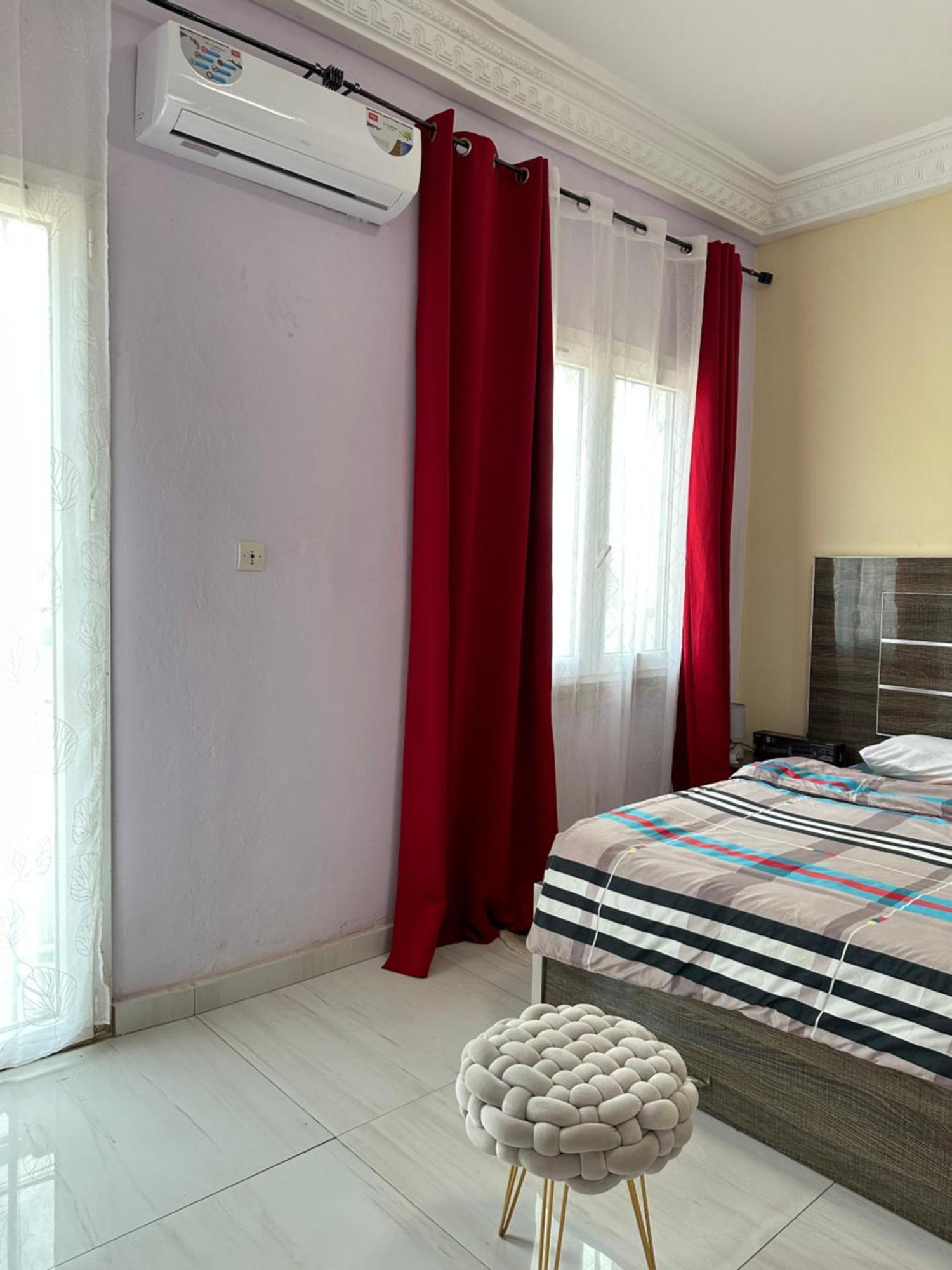 Residences Primis Thies - Appartements Et Chambres Luaran gambar